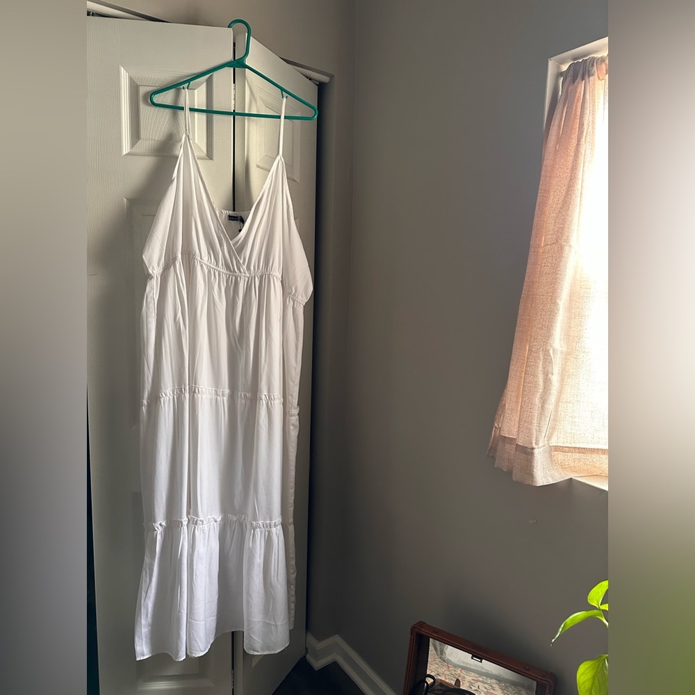 Boohoo+ Maxi Dress - 26